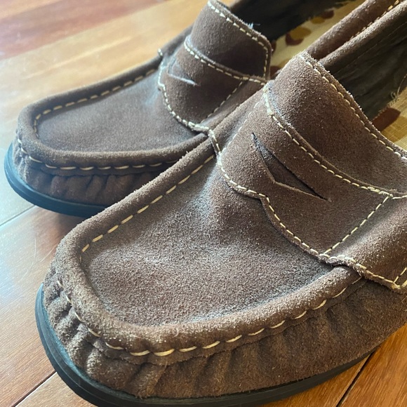 Deep purple suede wedge loafers - Picture 2 of 6